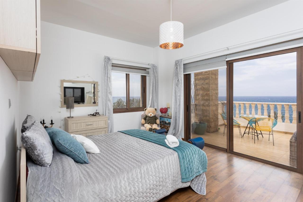 Villa Beach Heaven Pomos Eksteriør billede