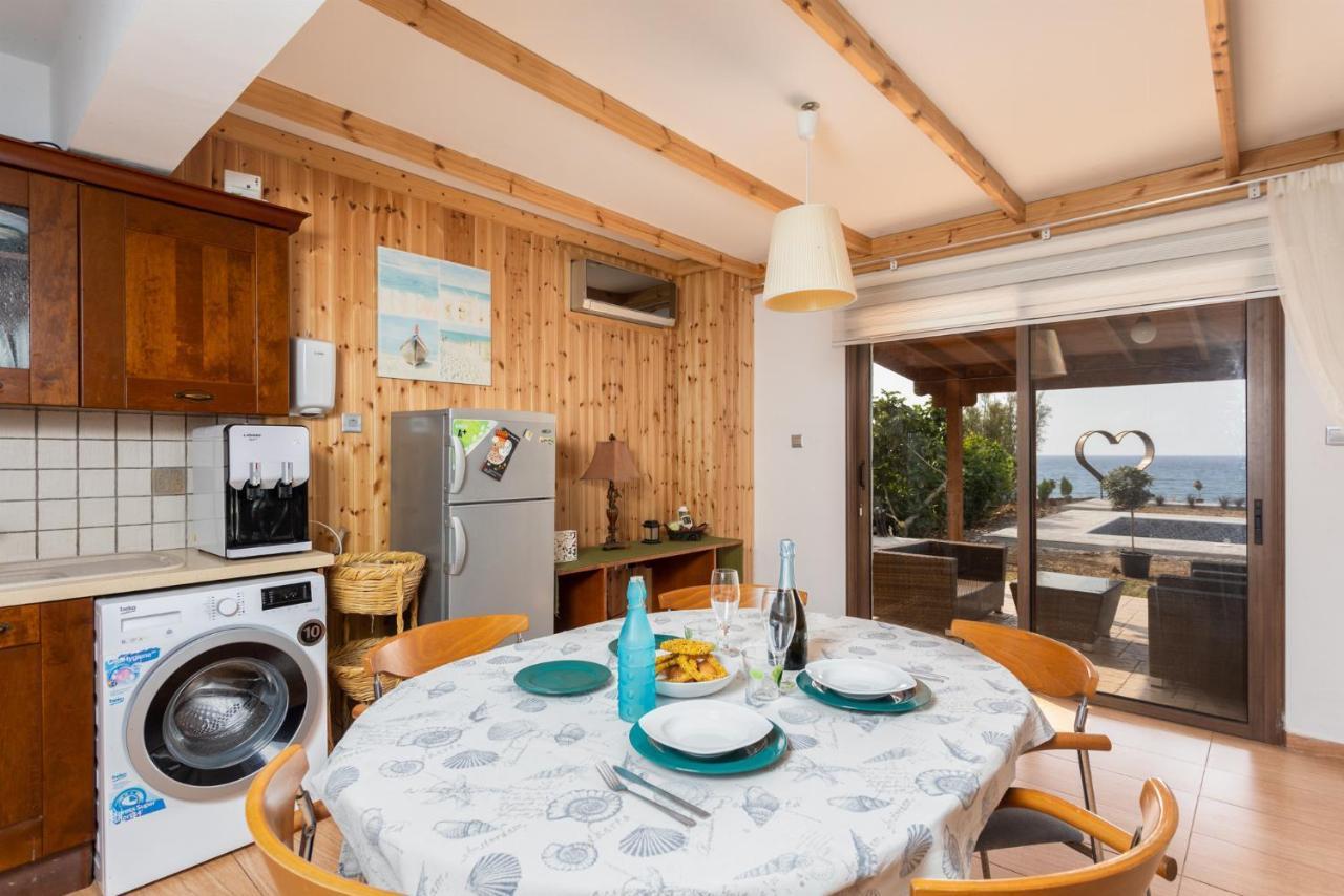 Villa Beach Heaven Pomos Eksteriør billede